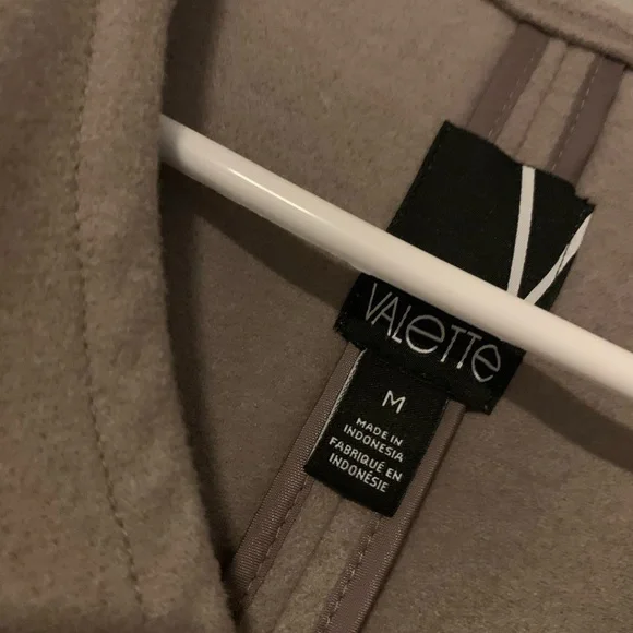 Jacket - Picture 3 of 4